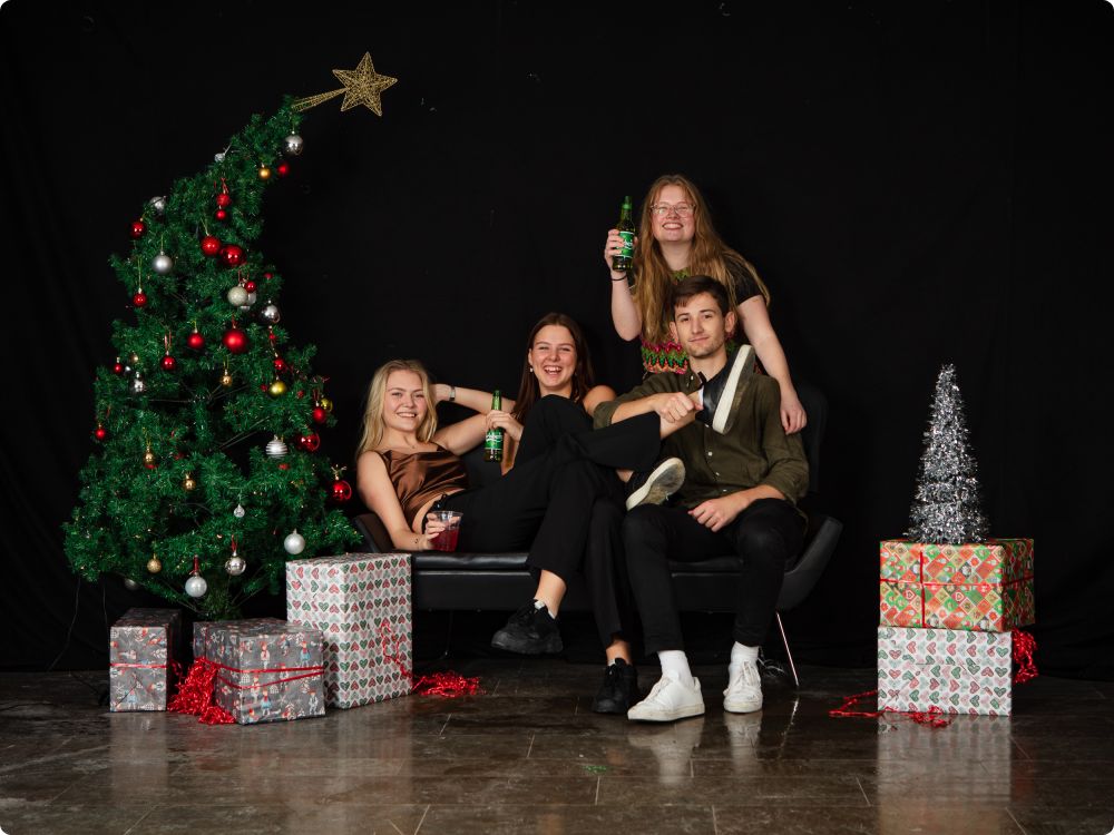 Studio Julkalaset