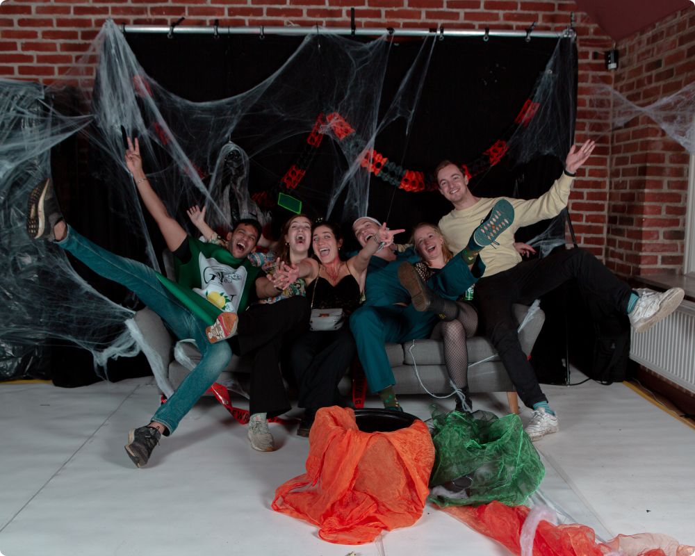 Studio Halloweenkalaset