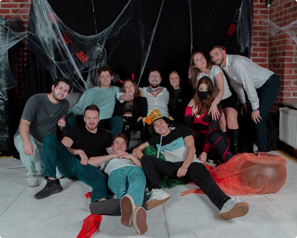 Studio Halloweenkalaset