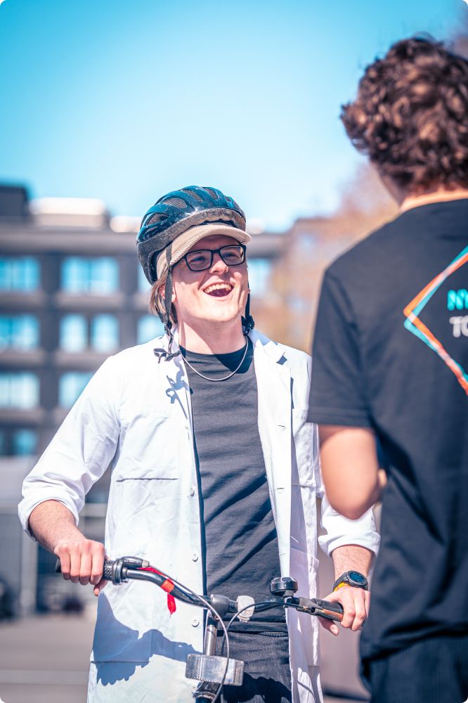 Byggplatsen Dag 1