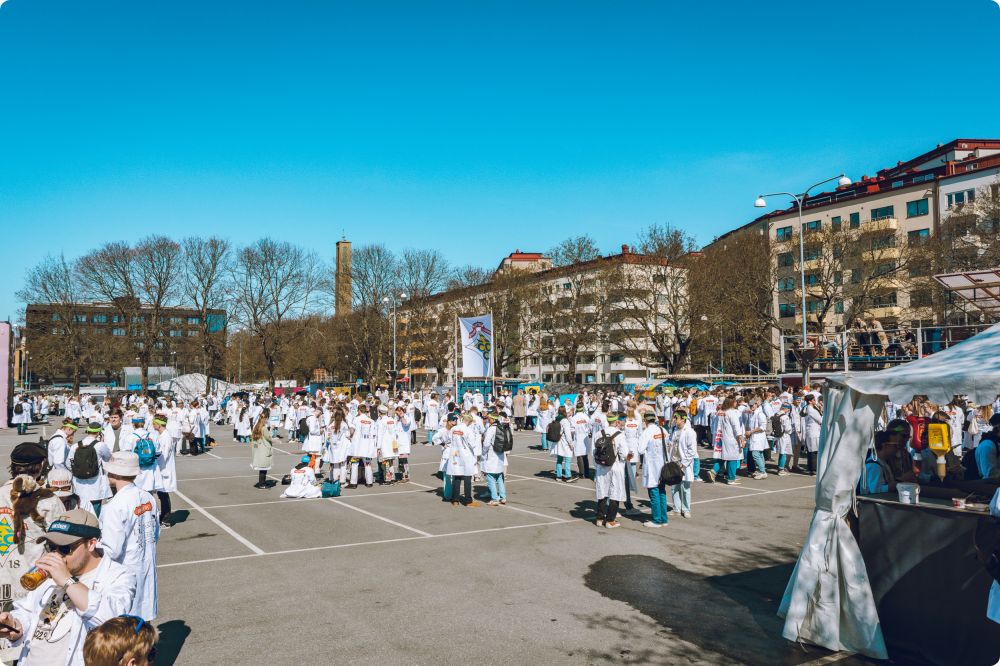 Byggplatsen Dag 1