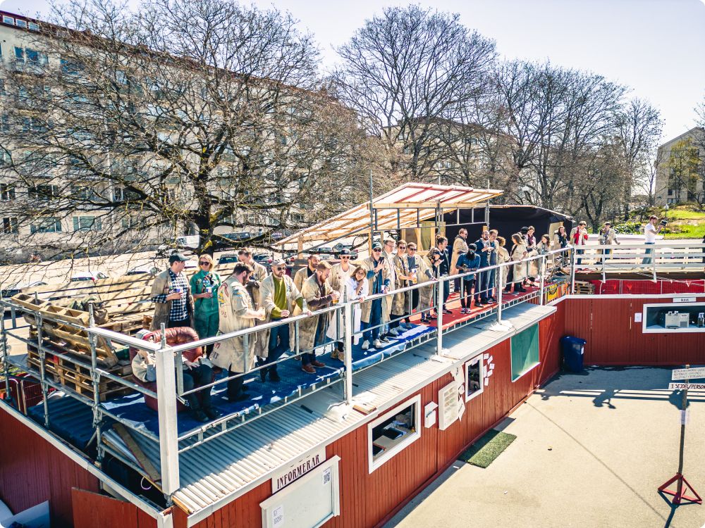 Byggplatsen Dag 1