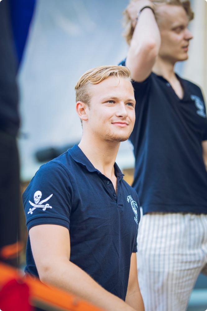 Första Dagen