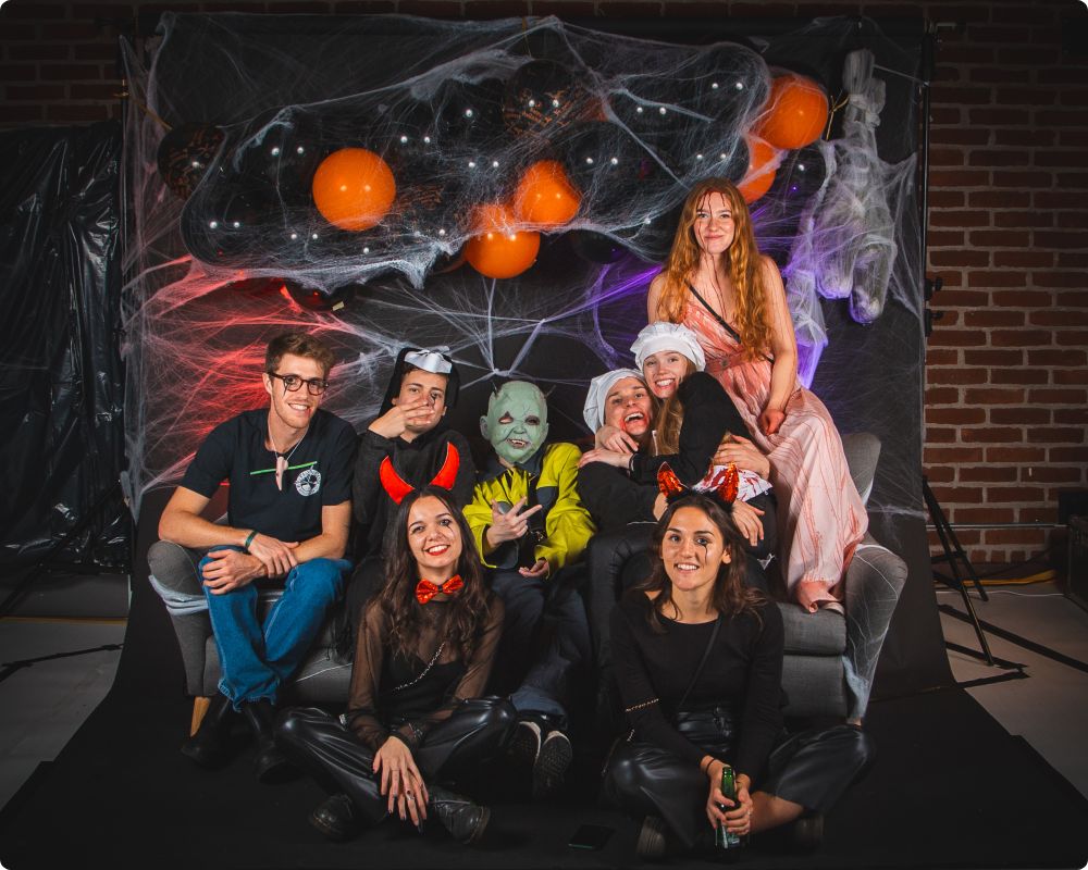 Studio Halloweenkalaset