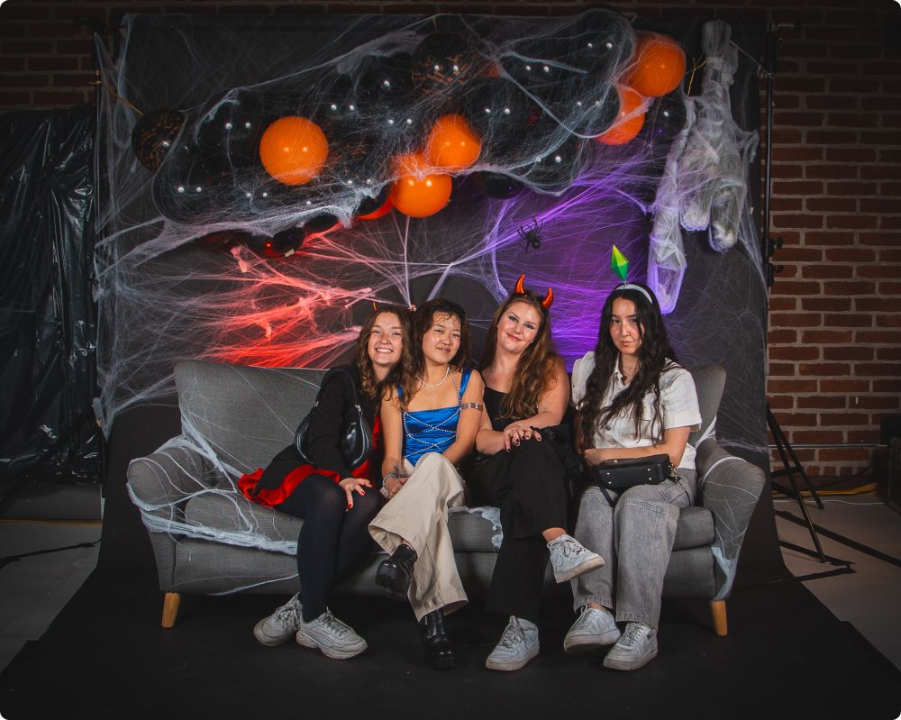Studio Halloweenkalaset