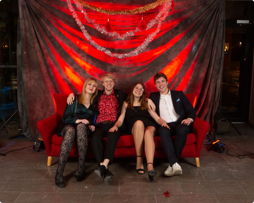 Studio Julkalaset