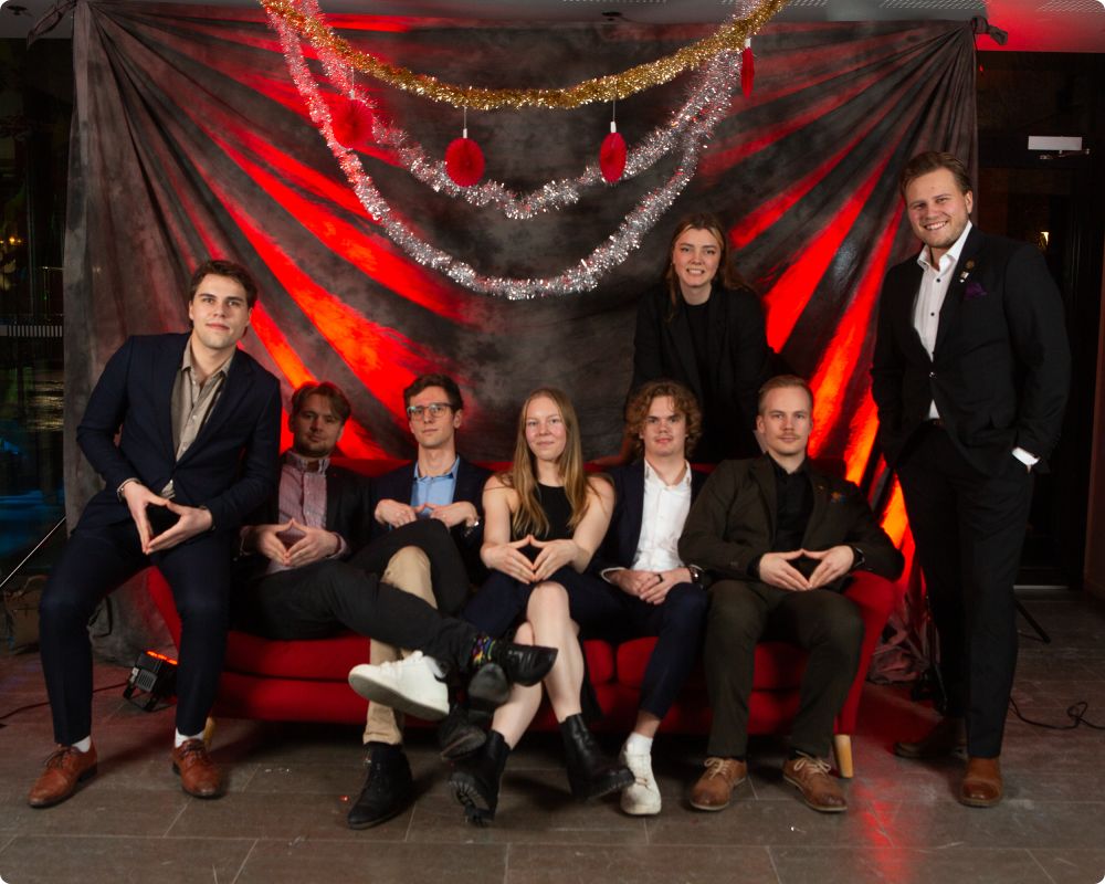 Studio Julkalaset