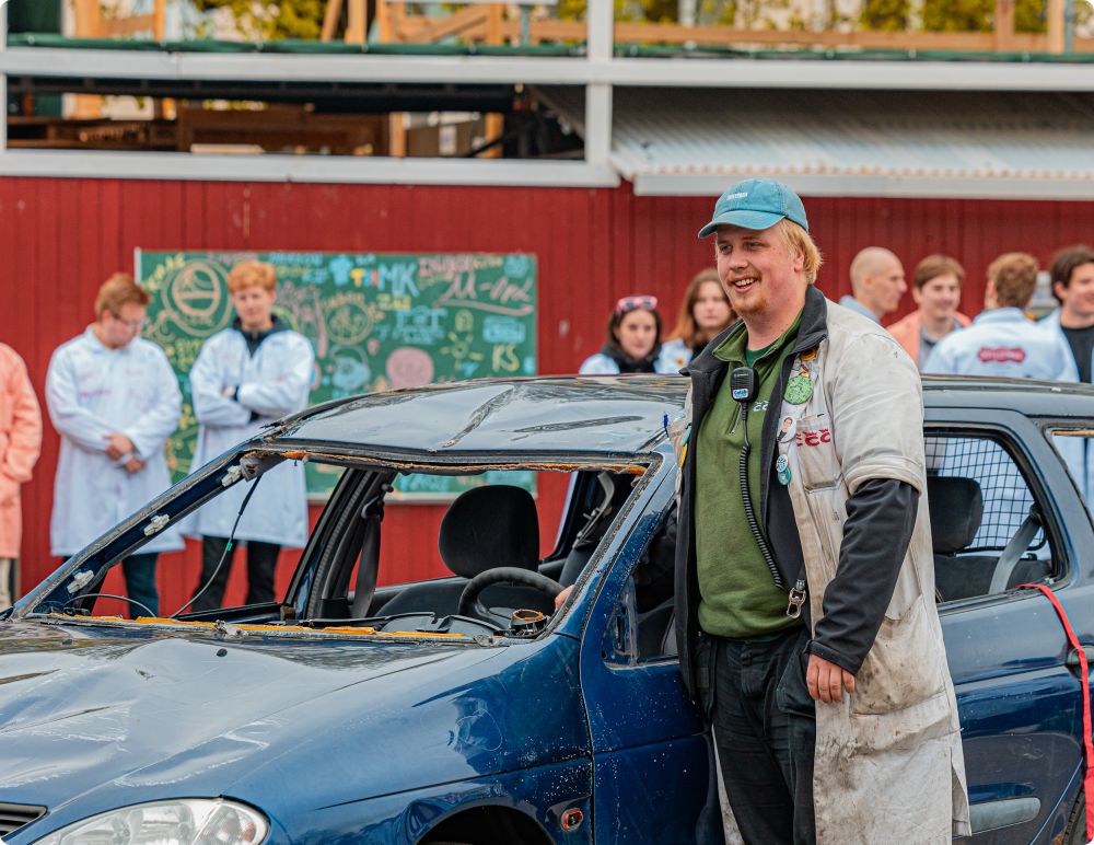 Byggplatsen Dag 2